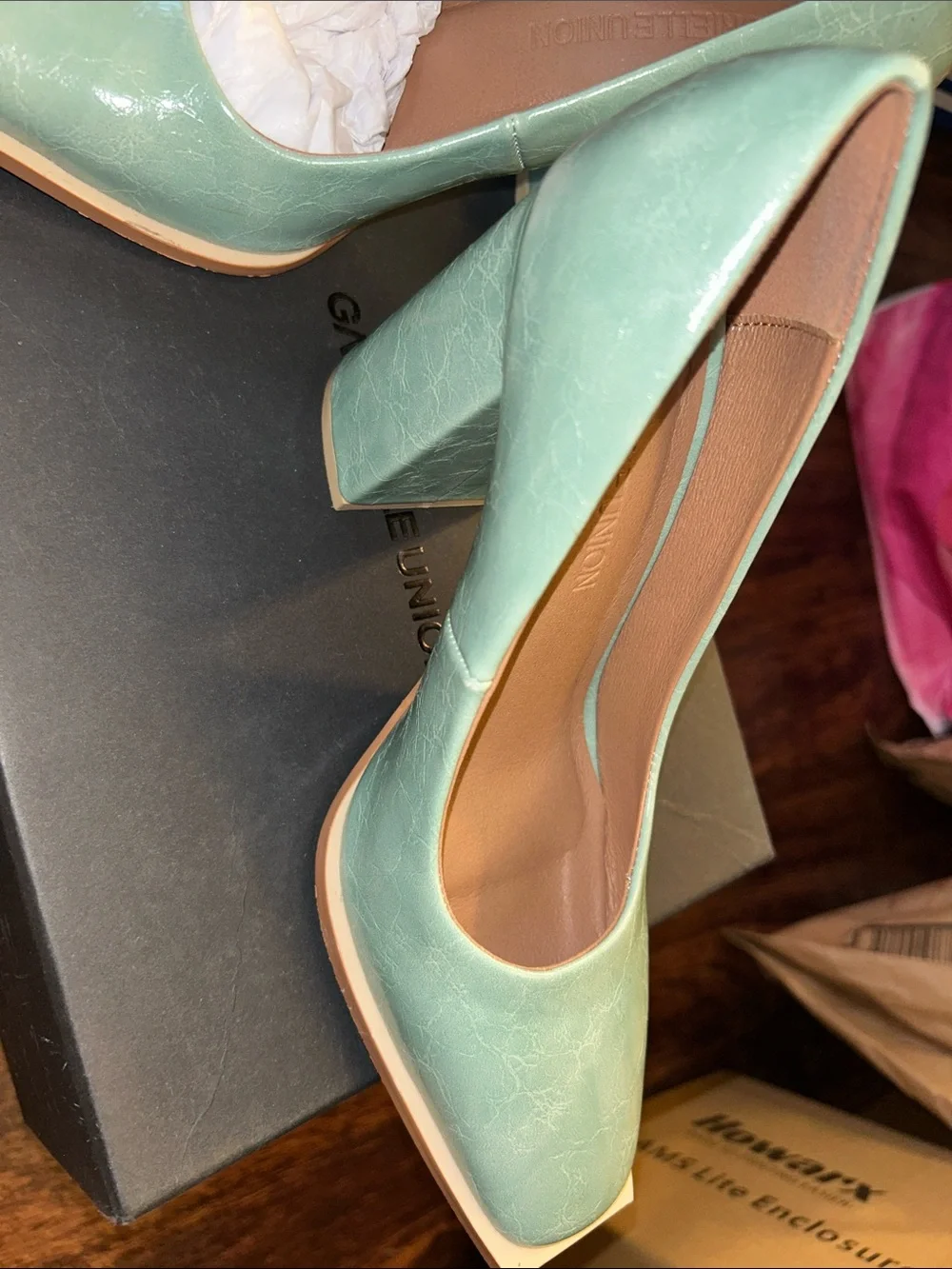 Gabrielle Union elegant mint